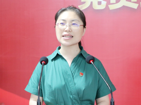 科技党支部书记 董旭.jpg