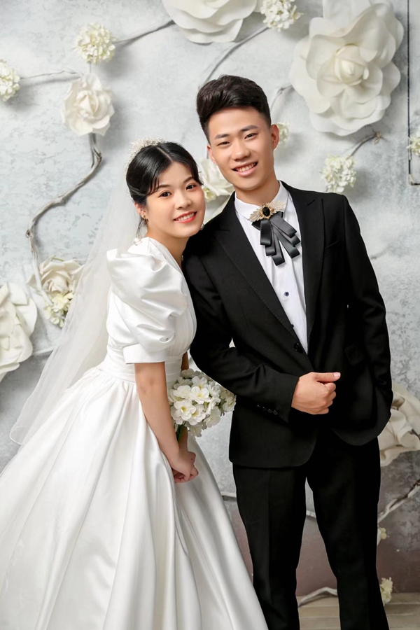 1638257305167823.jpg 205车间陈洪魁&205车间崔恬(竖版).jpg