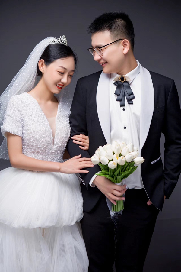 口服制剂研究室张天&中药与医院制剂研究室黄佳娜.jpg