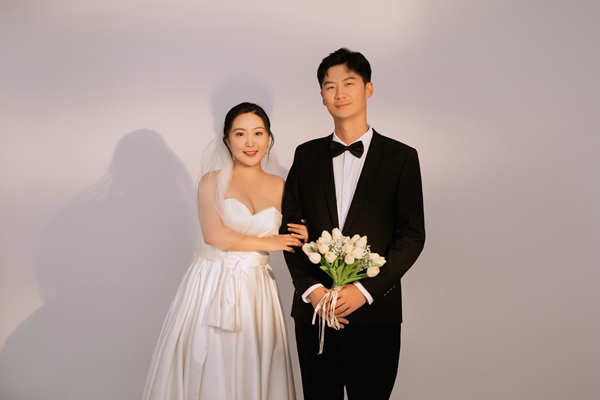 1669876514951002.jpg 304车间李凯&张培培.jpg