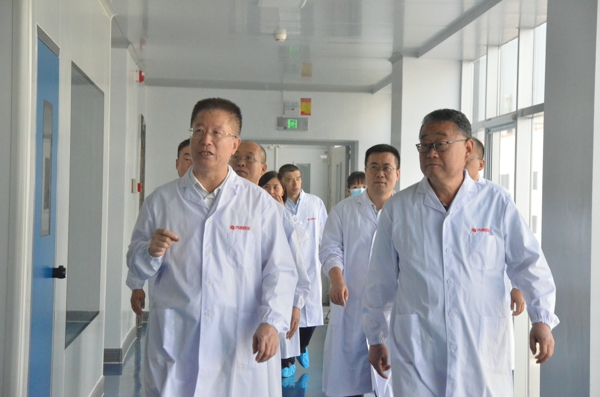 5.省妇保院书记（张晨曦.jpg