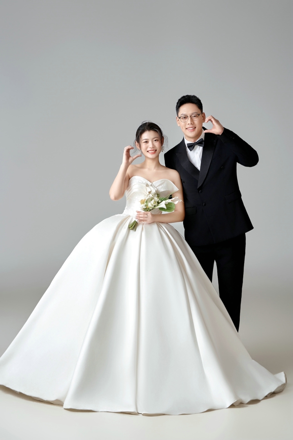 永聚科技401车间李明鉴&永聚科技401车间孙宇婷.jpg