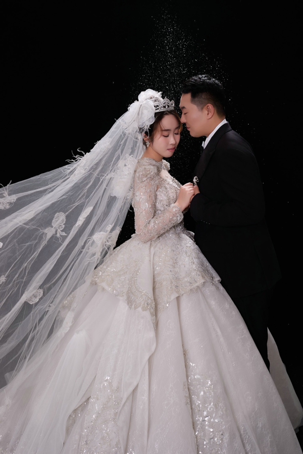 孙高文&801车间李艳蕾.jpg