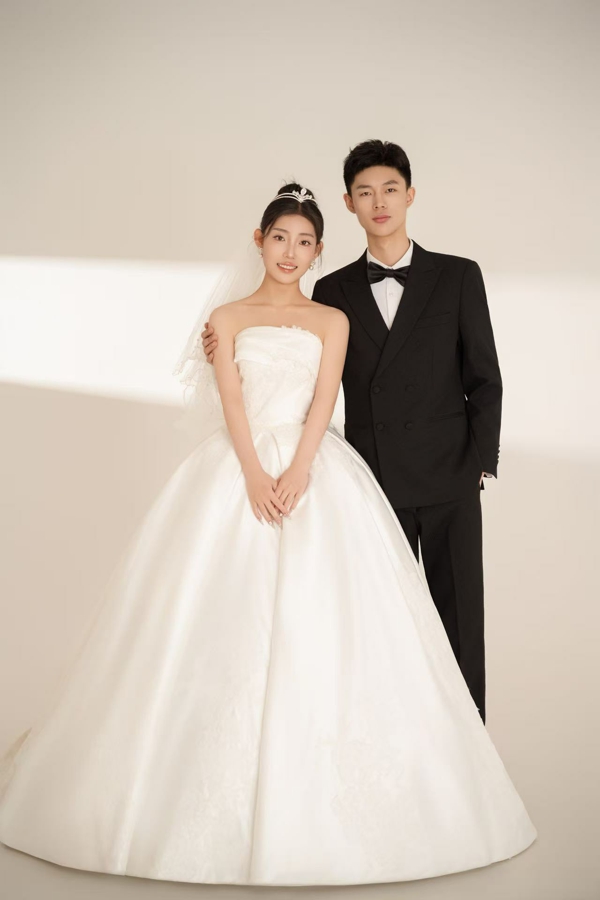 801车间吴银朔&齐焱铭.jpg