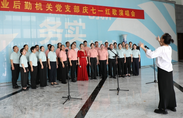 1后勤.张晨曦.jpg