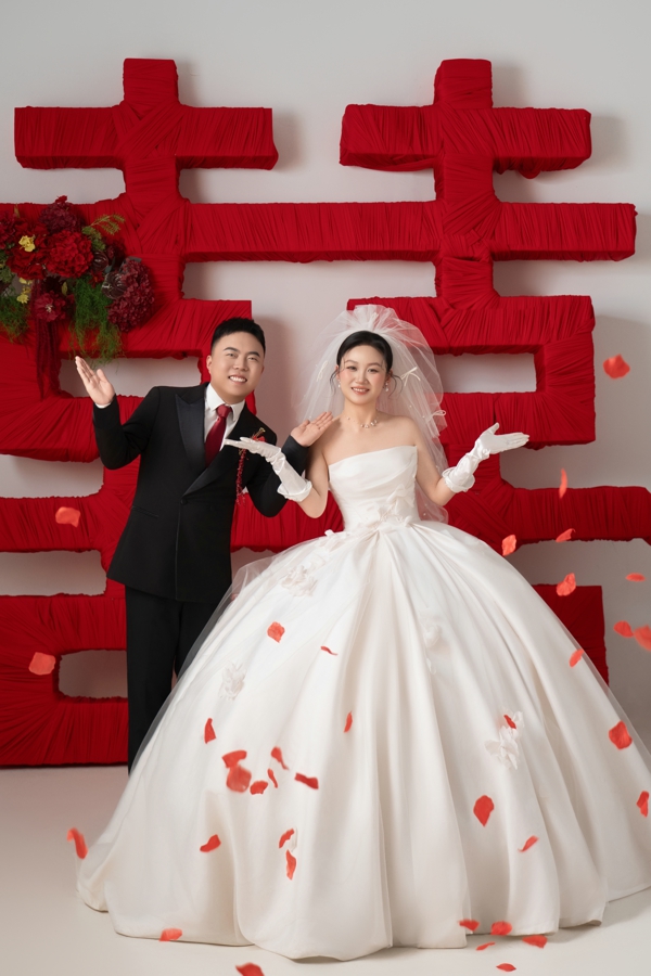 现代中药事业部经营业务部朱文骁&财务部于淼.jpg