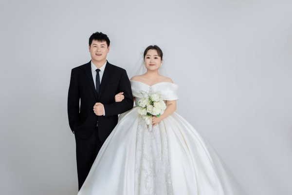 1759213154518274.jpg 801车间谢占杰&801车间王旭湘.jpg