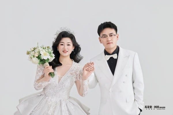 王兴龙&203车间周艳玲.jpg