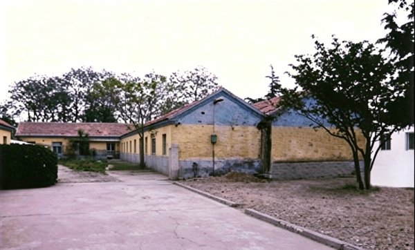 1-1977年敬仲输液车间P.png
