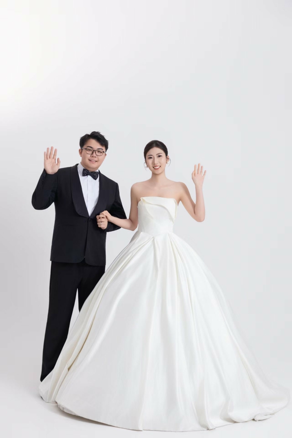 205车间王文肖&孙静潇.jpg