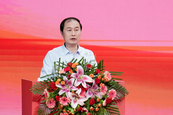蔡华刚.jpg