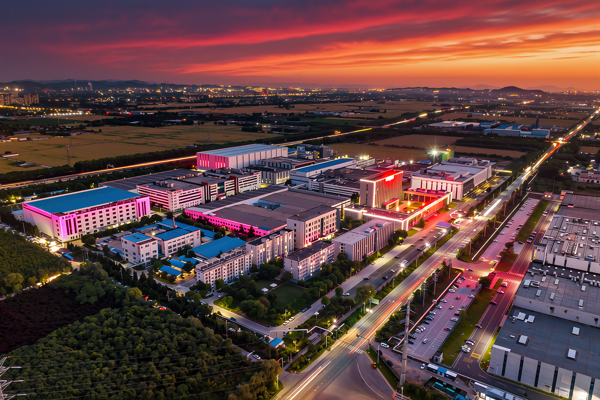 科技园夜景——王波 齐都药业摄影协会顾问.png